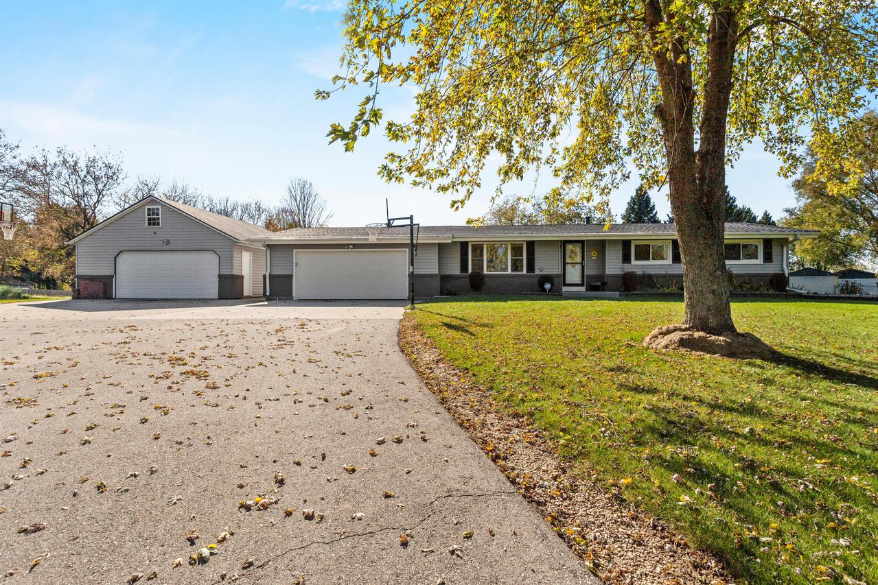 2899 Northwoods Dr, Port Washington, WI 53074
