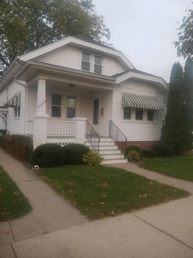 2906 Geneva St., Racine, WI 53402