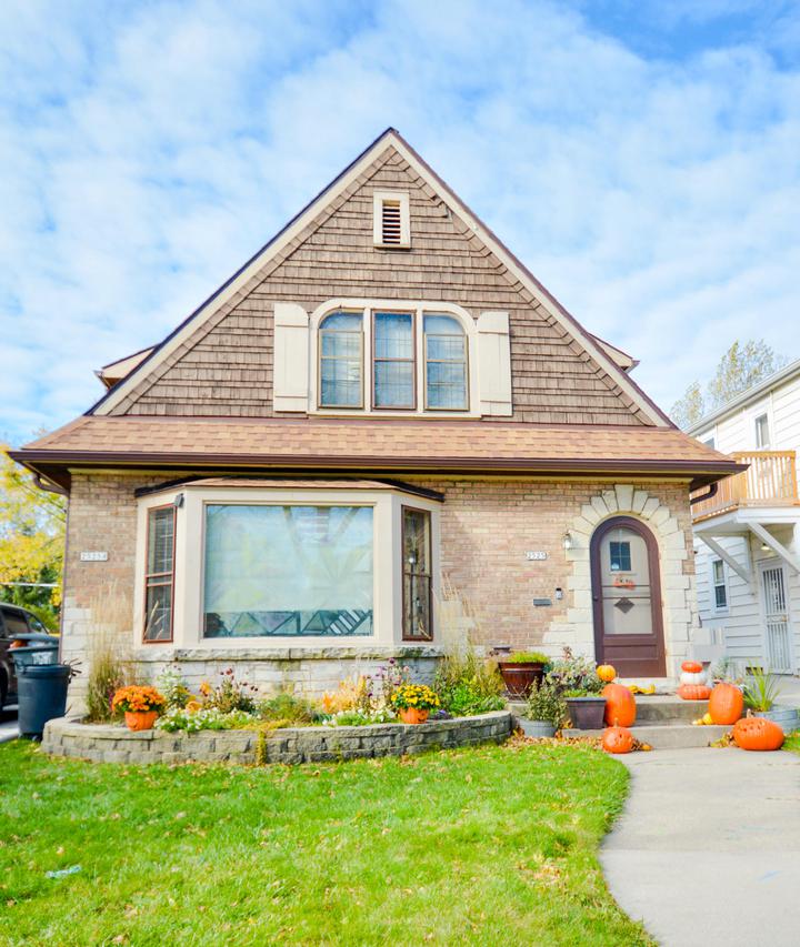 2525 N 64th St., Wauwatosa, WI 53213