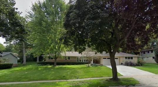 725 Tenny Ave., Waukesha, WI 53186