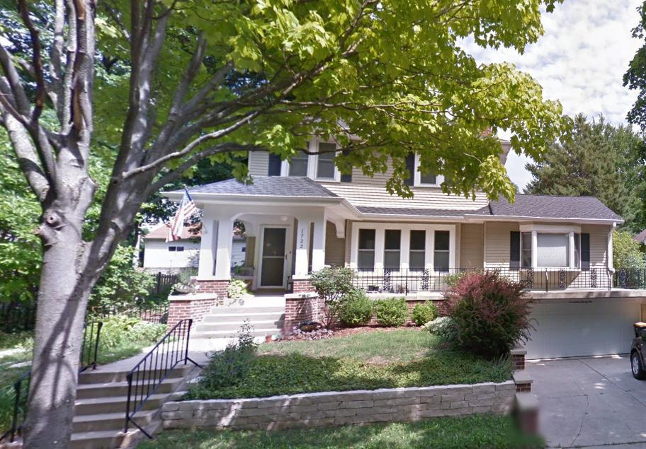 1722 N 69th St., Wauwatosa, WI 53213