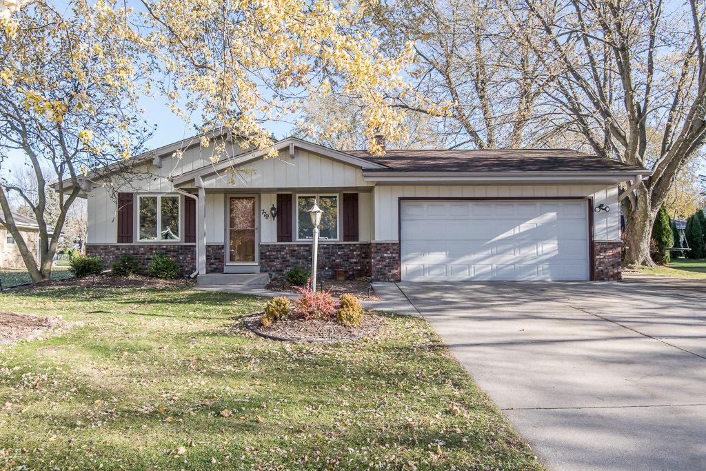 779 E Imperial  Dr., Hartland, WI 53029