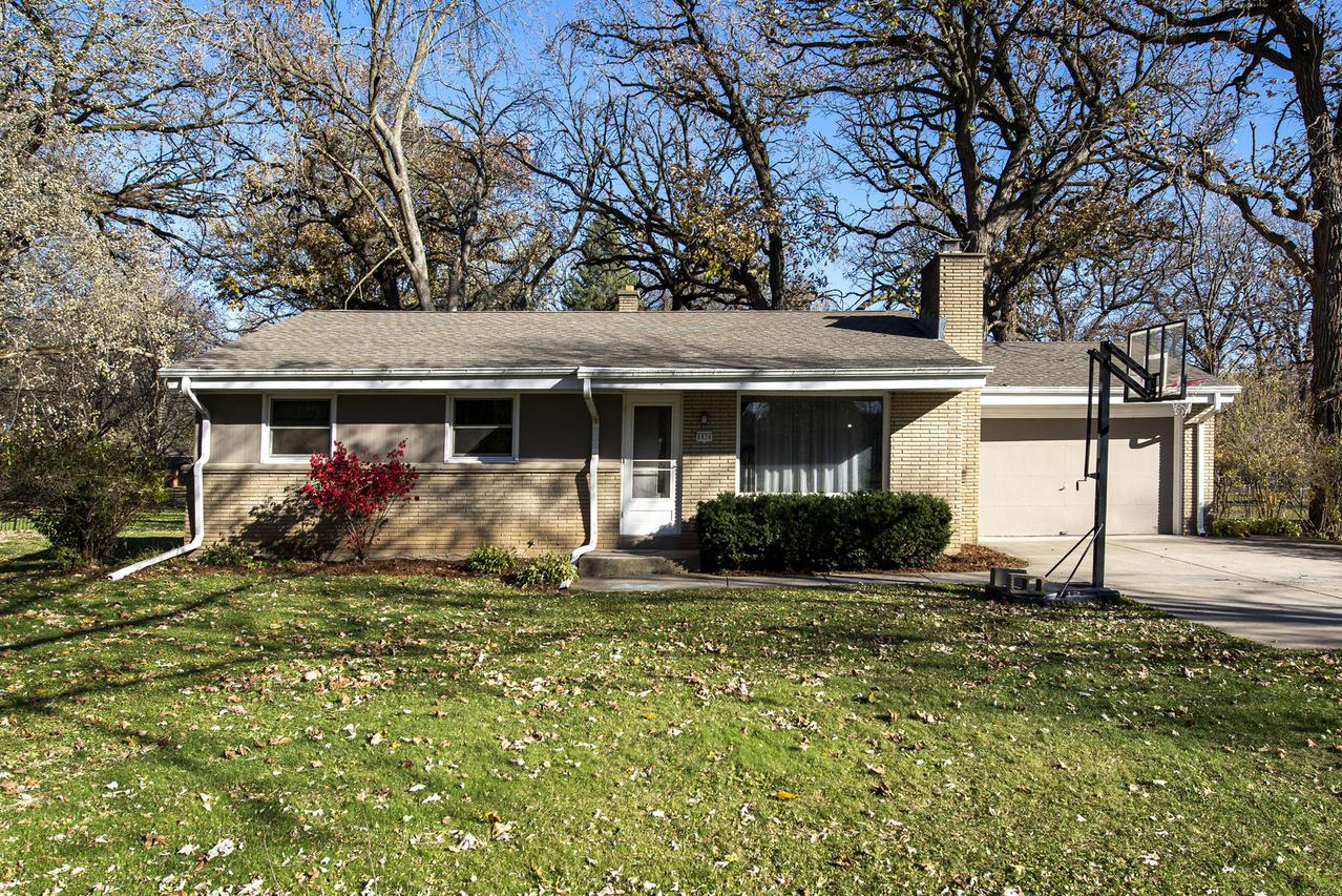 6836 S 111th St, Franklin, WI 53132