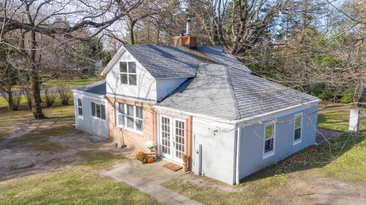 S78W30670 Seitz Ct., Mukwonago, WI 53149