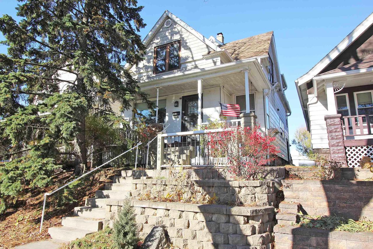 2204 E Oklahoma Ave., Milwaukee, WI 53207