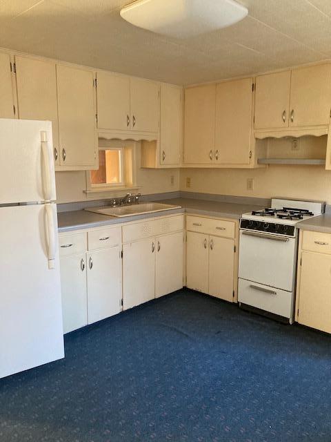 2008 E East River, Two Rivers, WI 54241