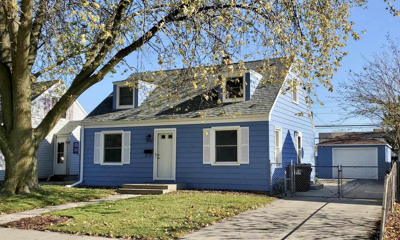2309 Hamilton Ave., Racine, WI 53403