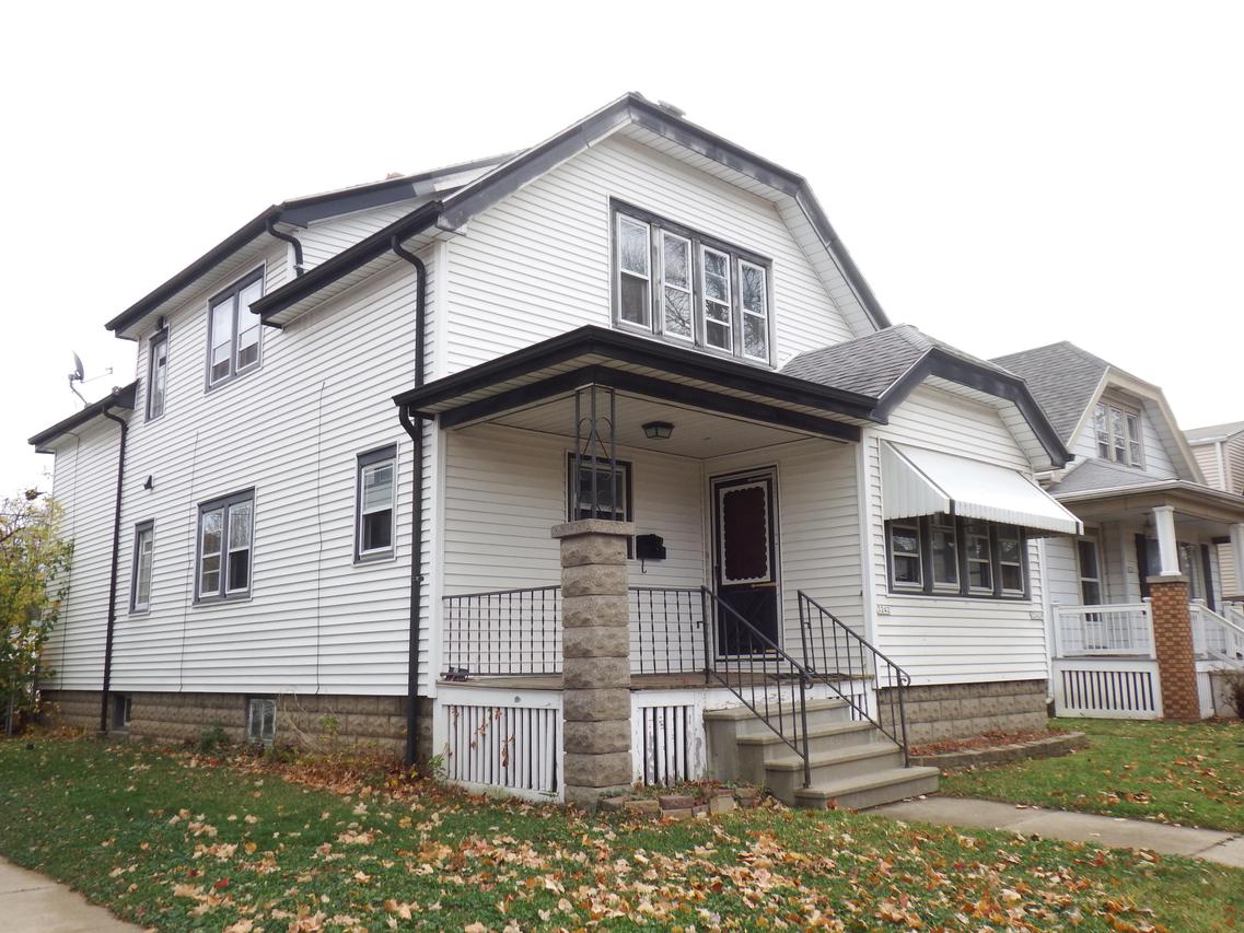 3242 S 7th St, Milwaukee, WI 53215