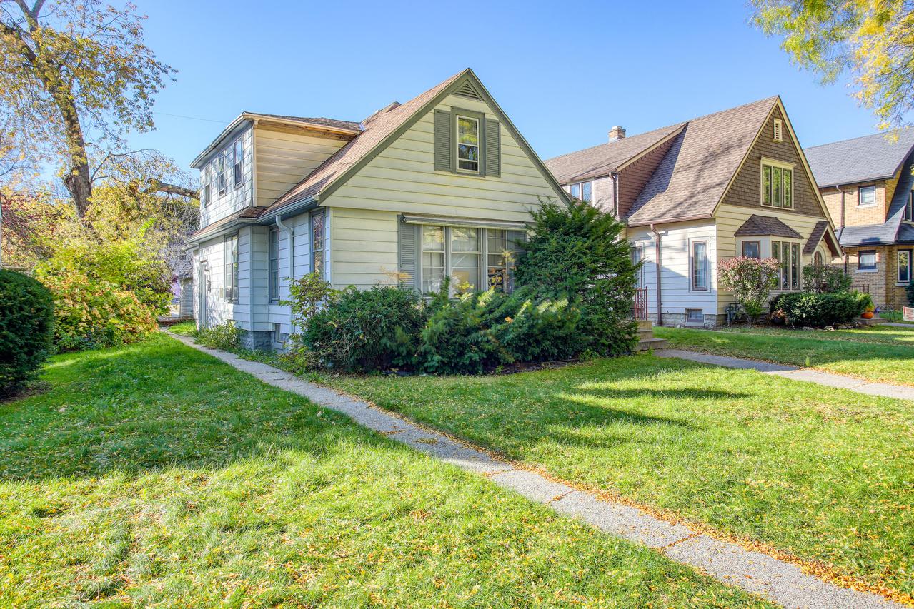 4131 N 41st St, Milwaukee, WI 53216