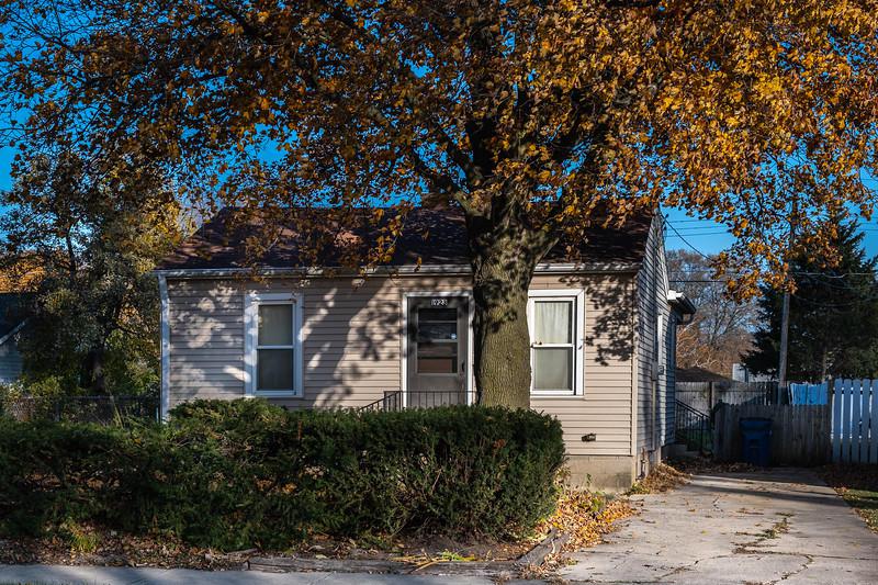 1923 Monroe Ave., Racine, WI 53405