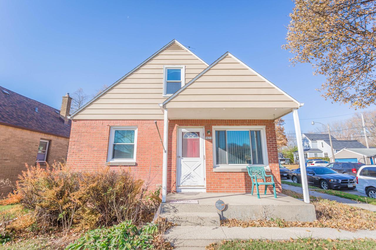 5633 N 27th St., Milwaukee, WI 53209