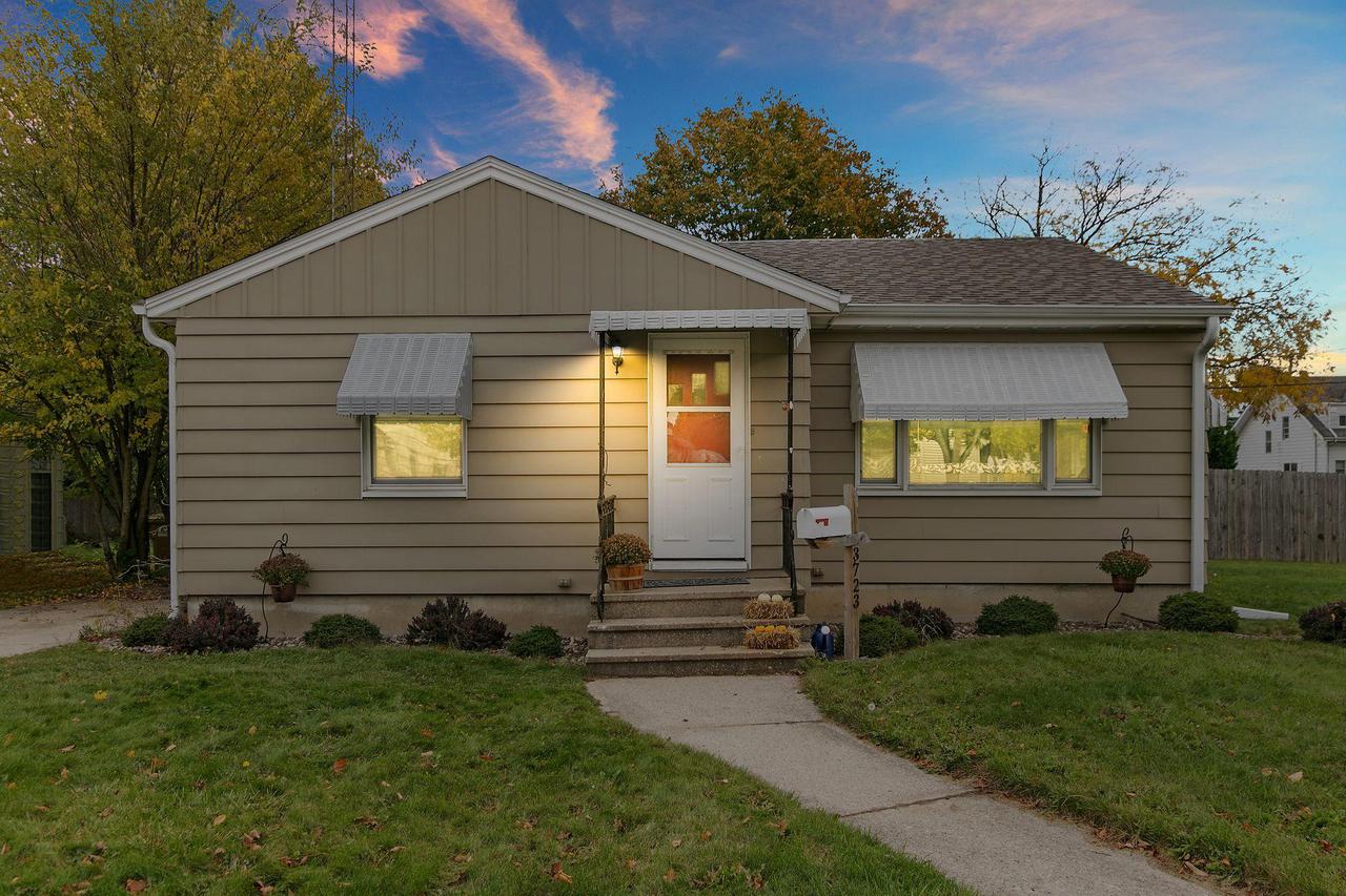 3723 16th Ave, Kenosha, WI 53140