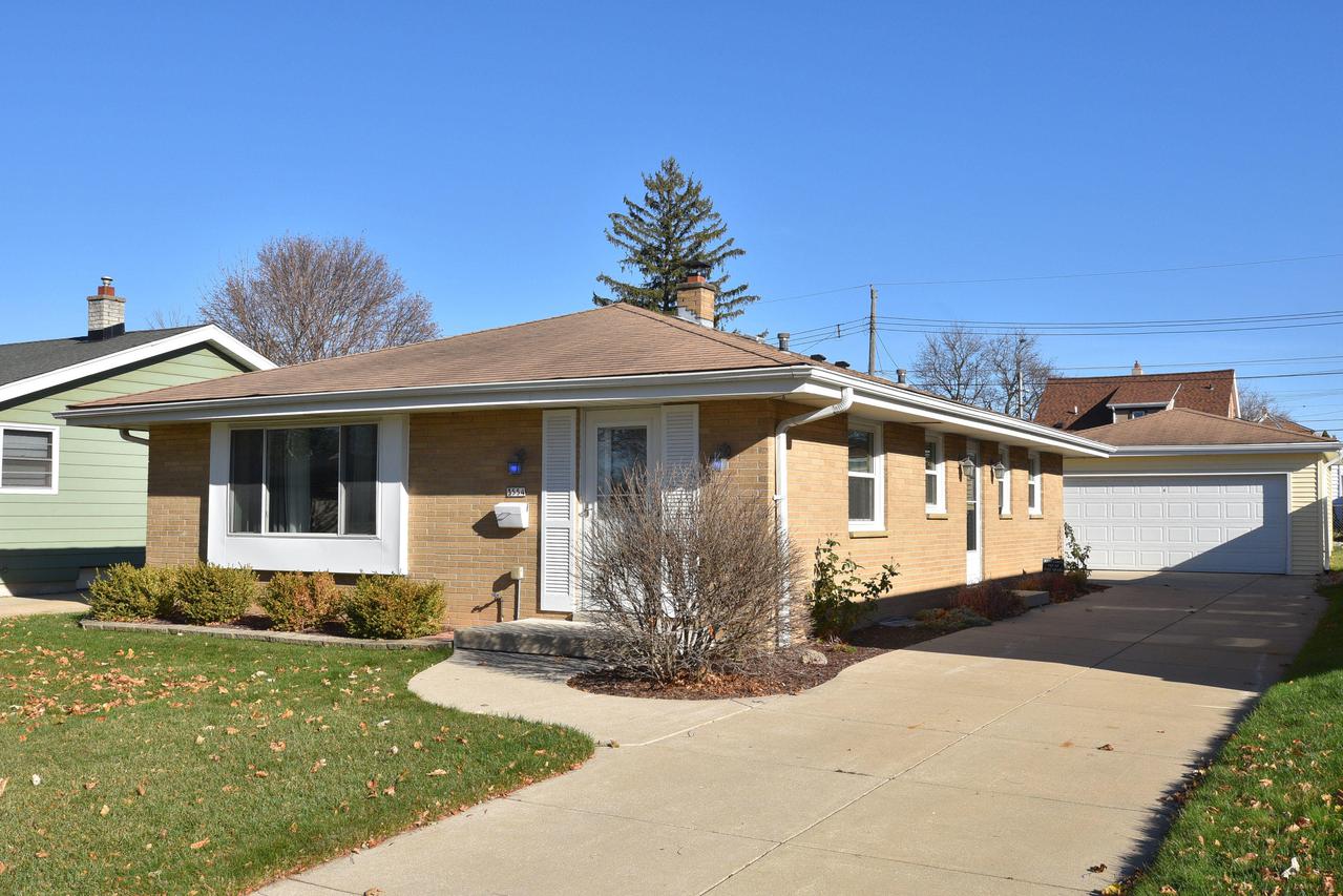3554 S 93rd St., Milwaukee, WI 53228