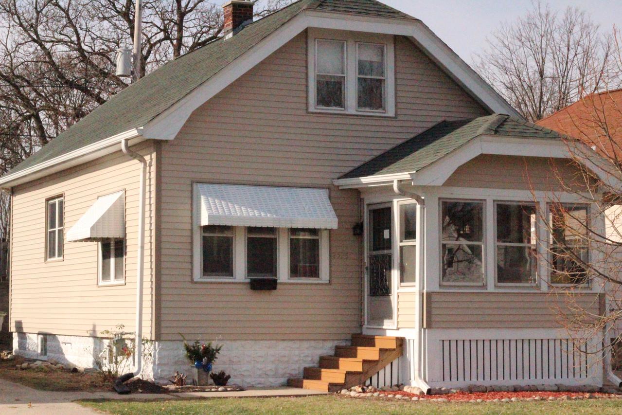 2525 S 69th St. #Street, Milwaukee, WI 53219