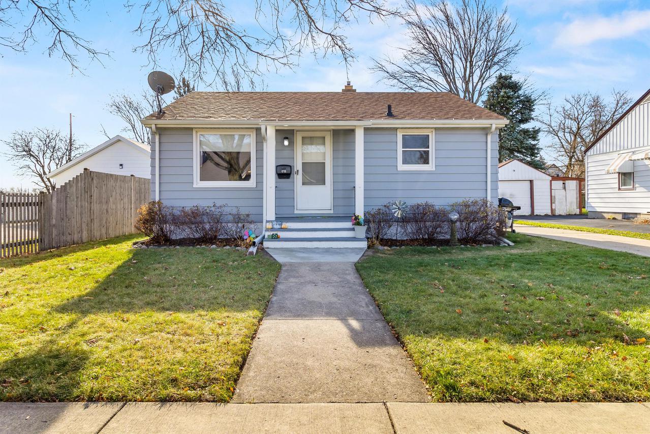 1713 28th St, Kenosha, WI 53140