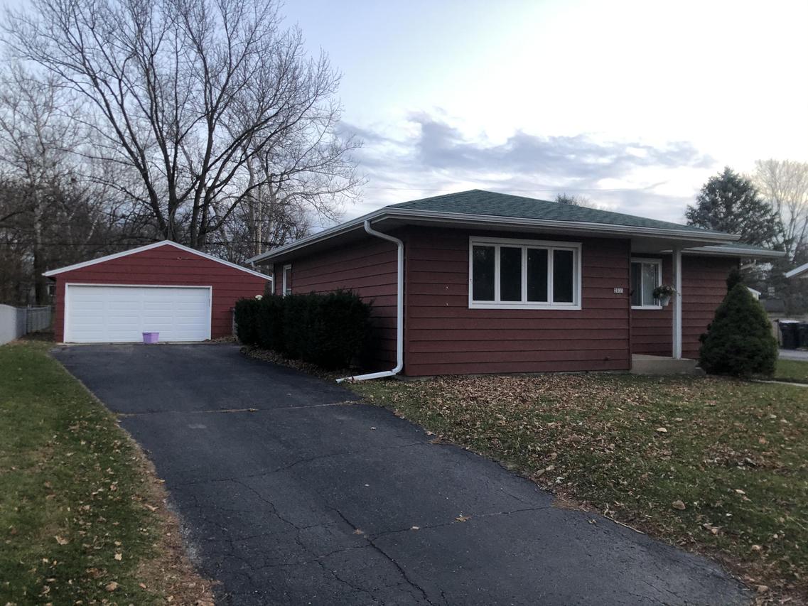 2031 Garland Ave., Waukesha, WI 53188