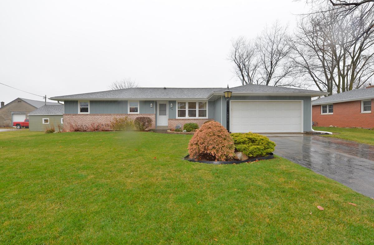4538 N Saint Clair St, Caledonia, WI 53402