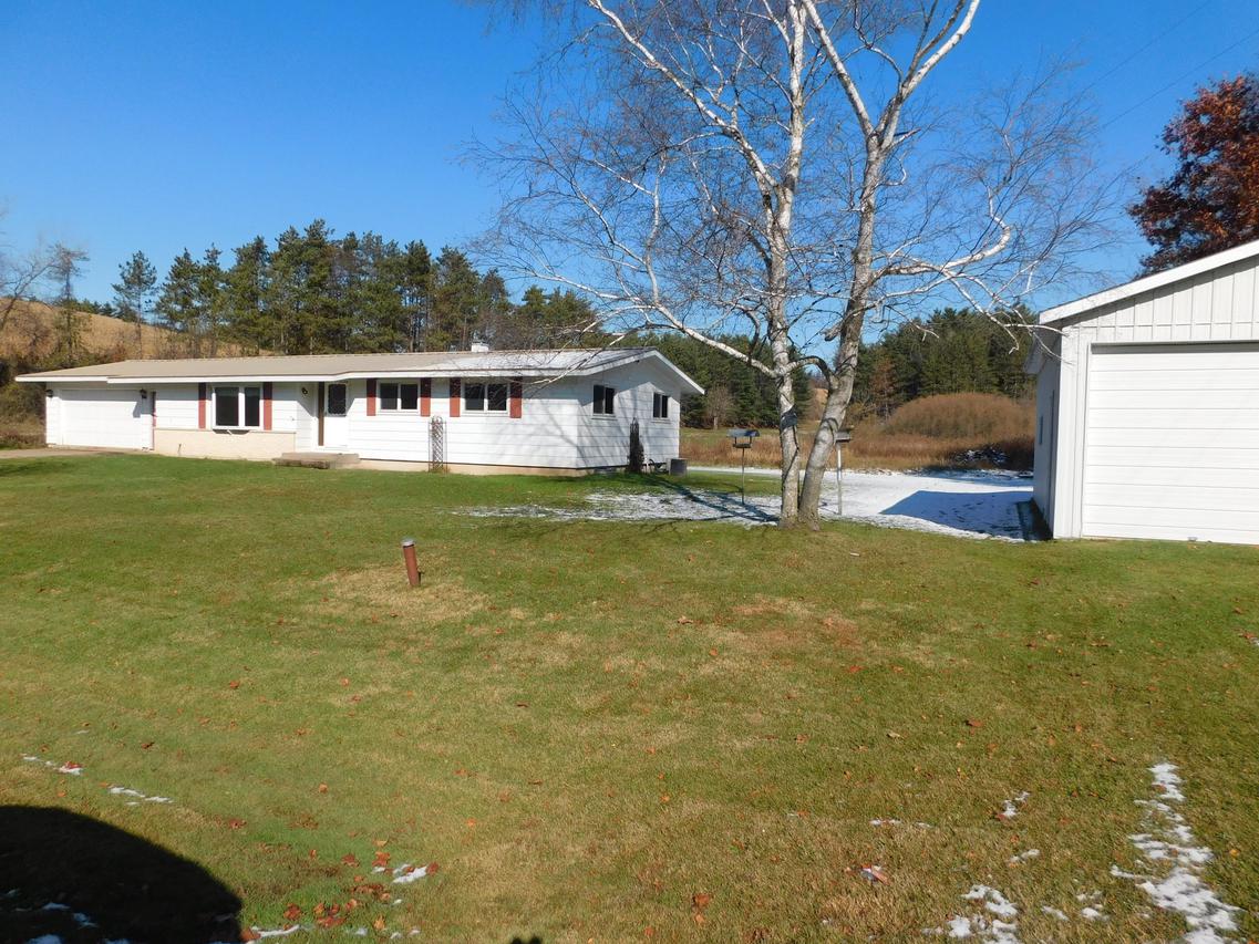 27856 Mainstream Rd., Portland, WI 54653