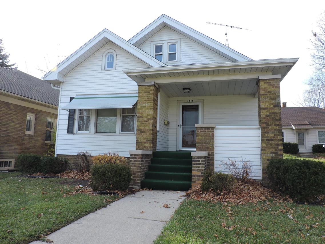 1512 Monroe Ave., Racine, WI 53405