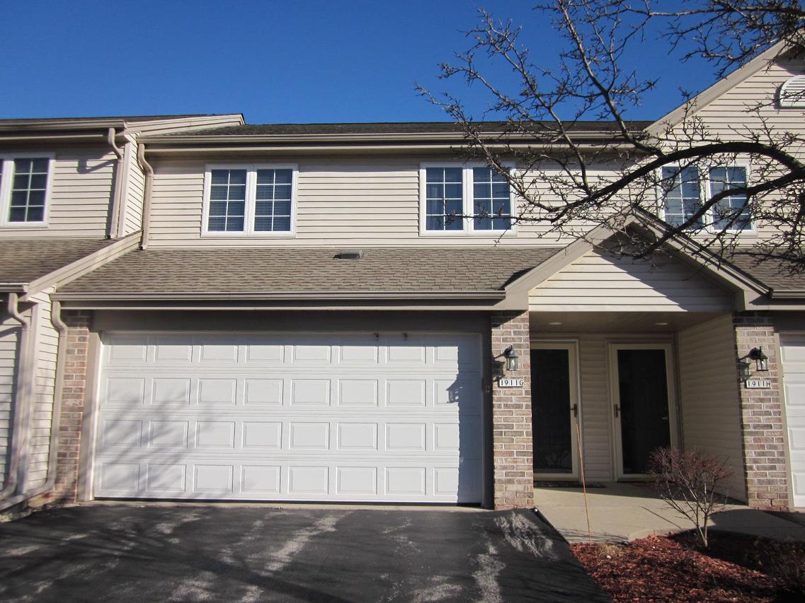 1911 Mallard Pointe Cir #G, Waukesha, WI 53189
