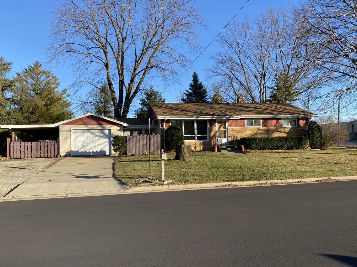 815 S Twelfth St., Watertown, WI 53094