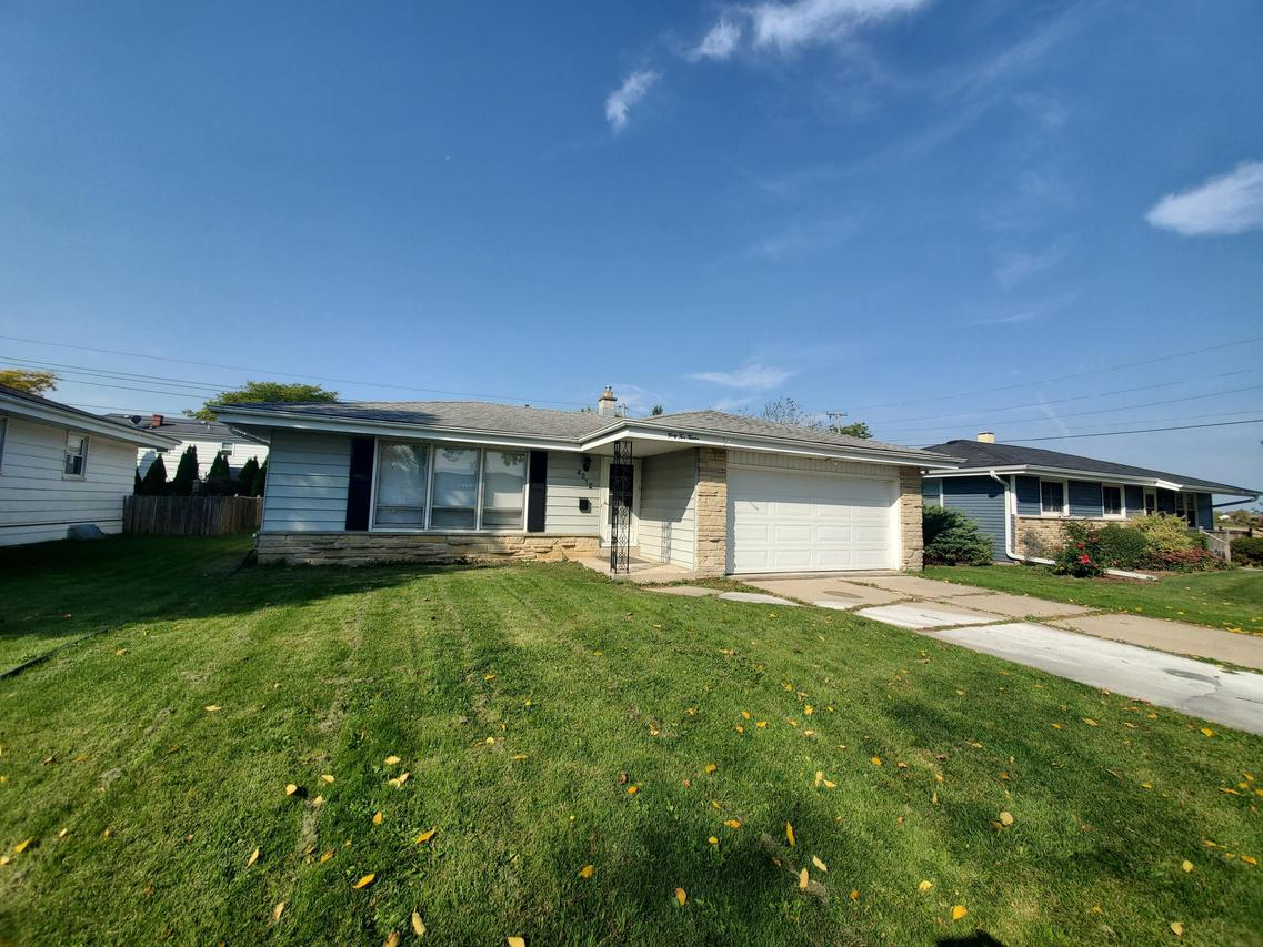 4212 Lasalle St, Racine, WI 53402