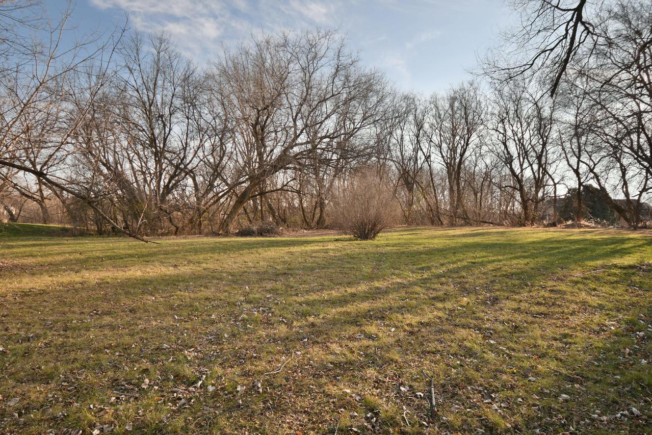 Lot 1 Pebble Valley Rd., Waukesha, WI 53188