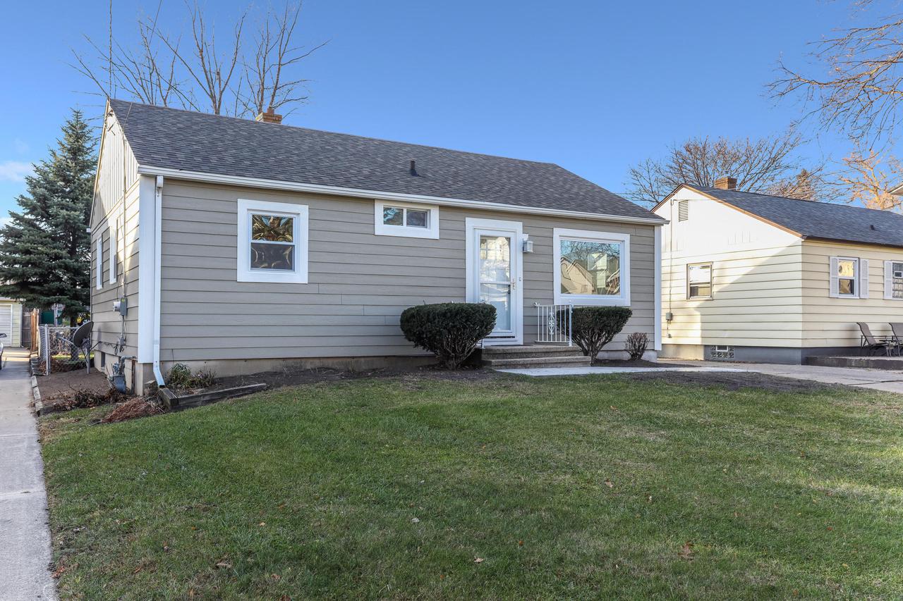 6124 5th Ave, Kenosha, WI 53143