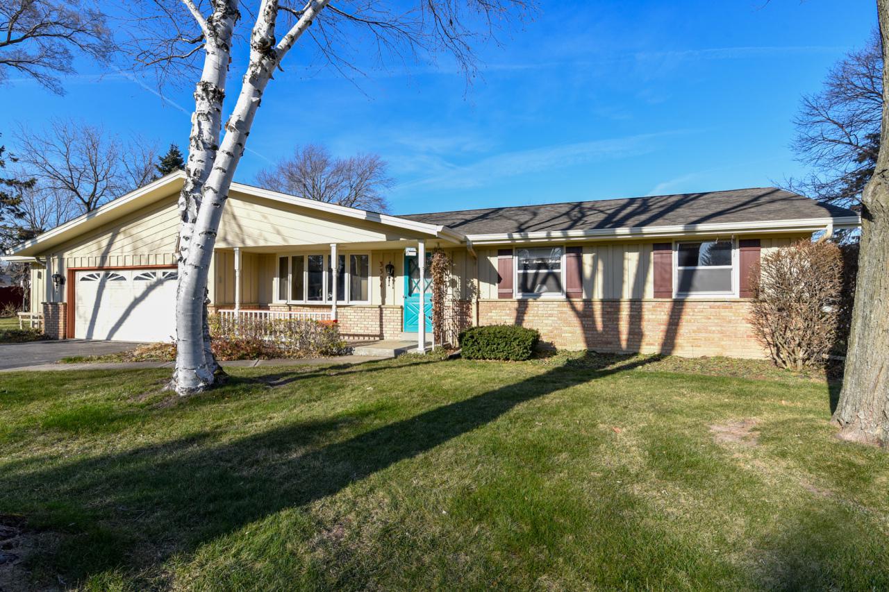 3304 Valley Forge St., Caledonia, WI 53404