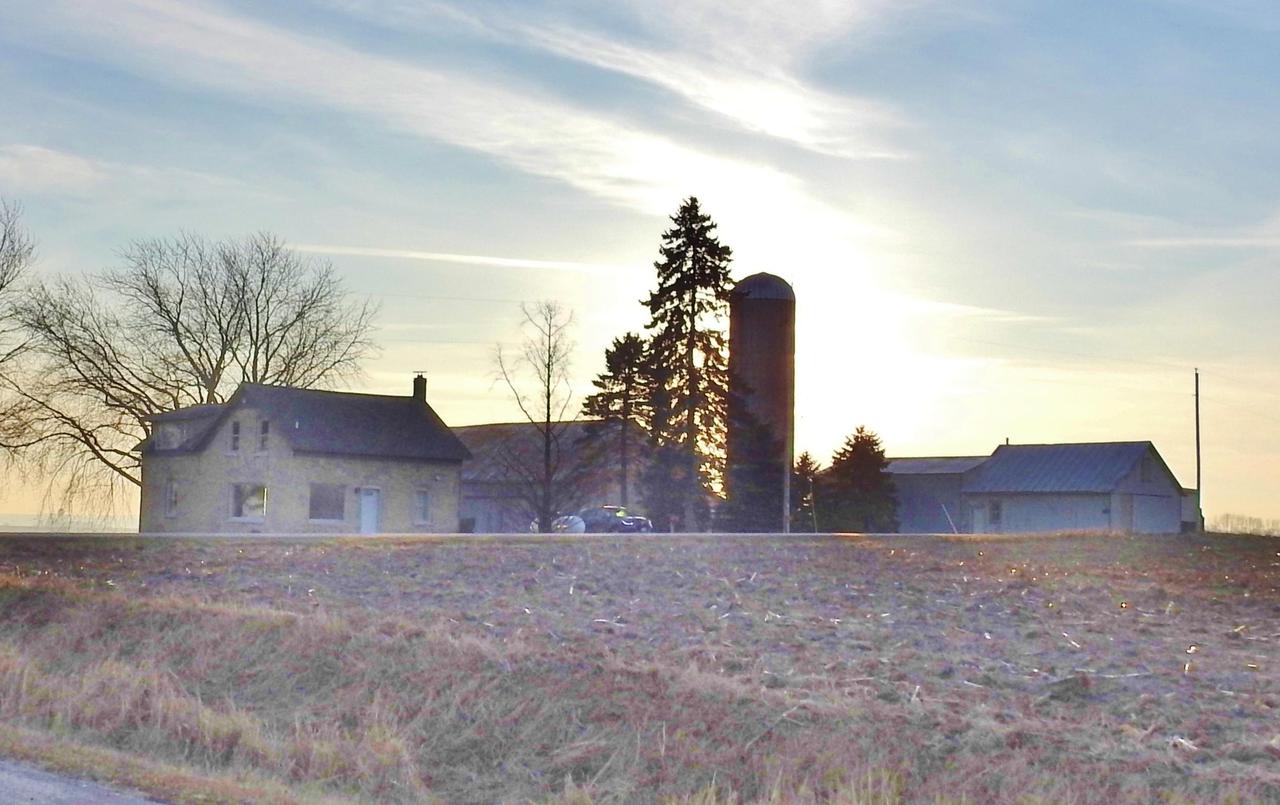 E4887 E Townline Rd., Carlton, WI 54216