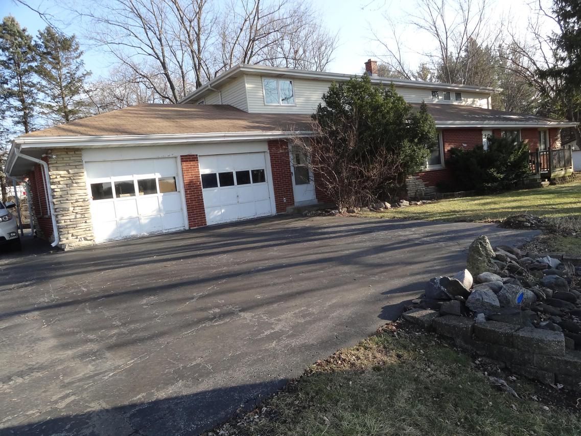 13975 W Cold Spring, New Berlin, WI 53151
