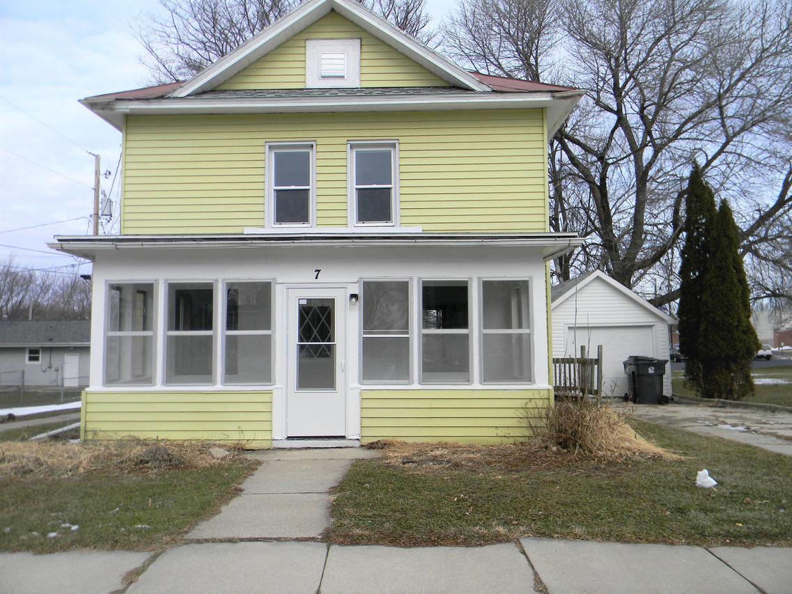 7 Saint Joseph St., Markesan, WI 53946