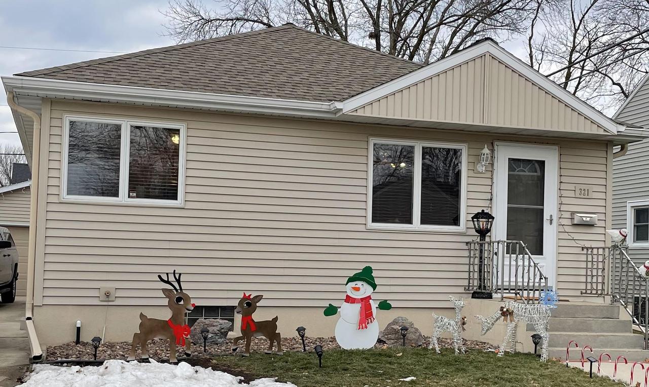 321 E 11th St., Fond Du Lac, WI 54935