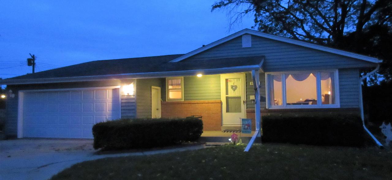 5335 Highwood Dr., Racine, WI 53406