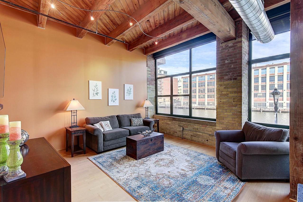 200 S Water St. #103, Milwaukee, WI 53204