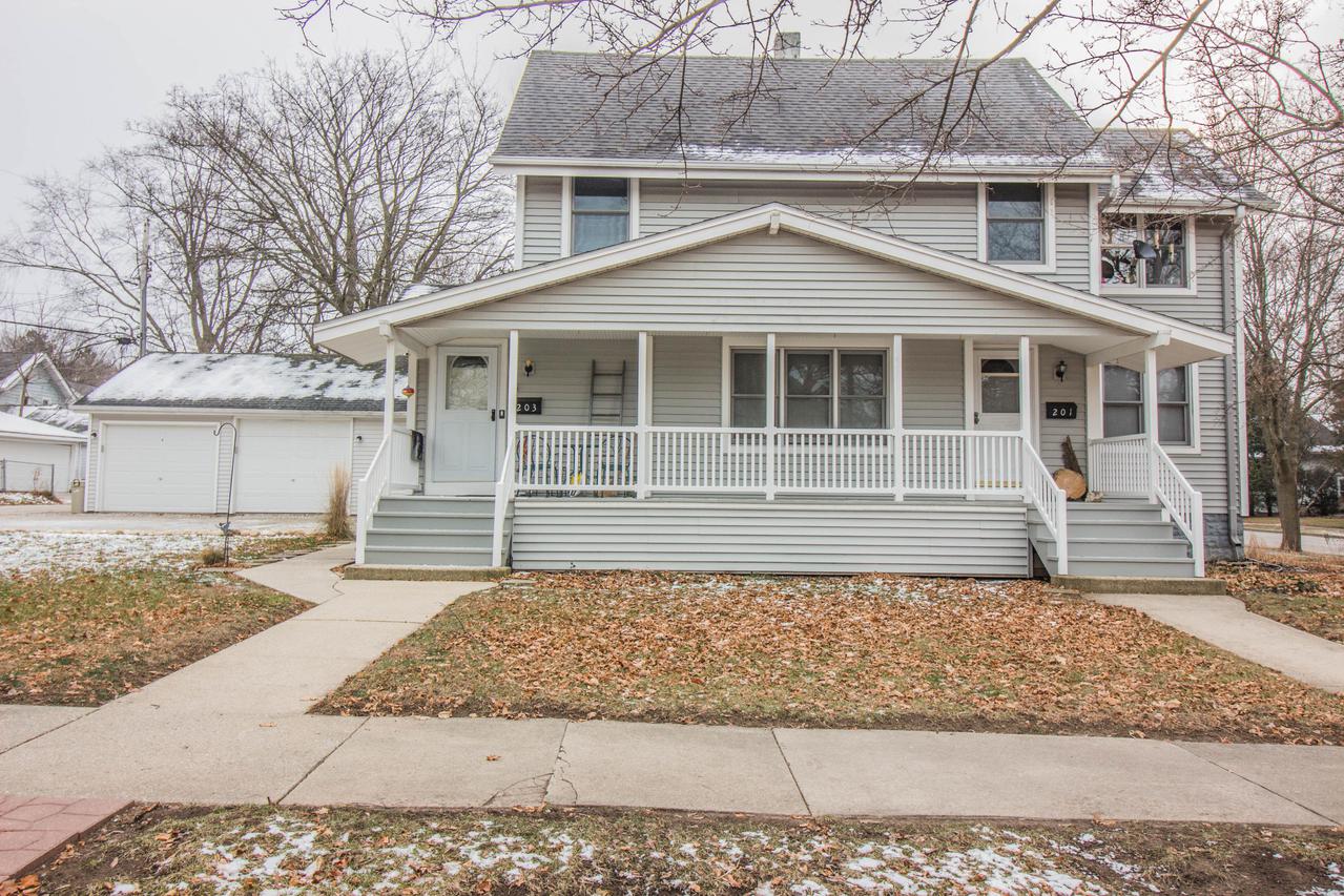 201 E Laflin Ave. #203, Waukesha, WI 53186