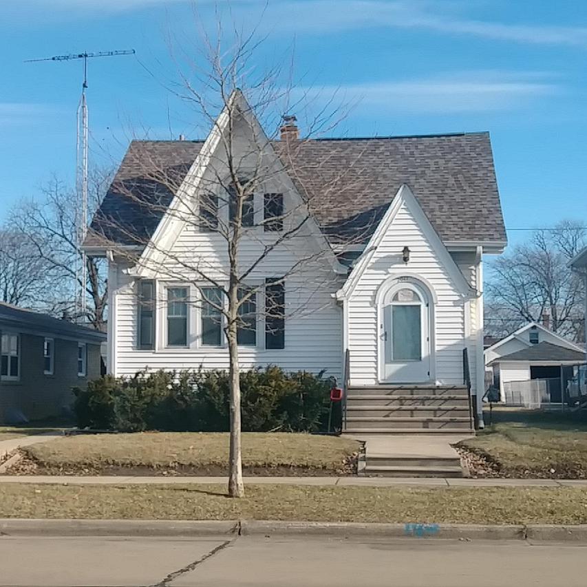 2017 West Blvd, Racine, WI 53403