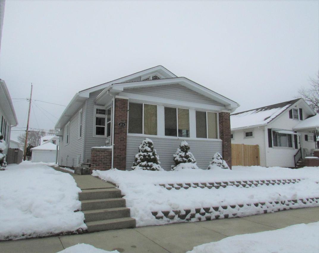 2024 Deane Blvd., Racine, WI 53403