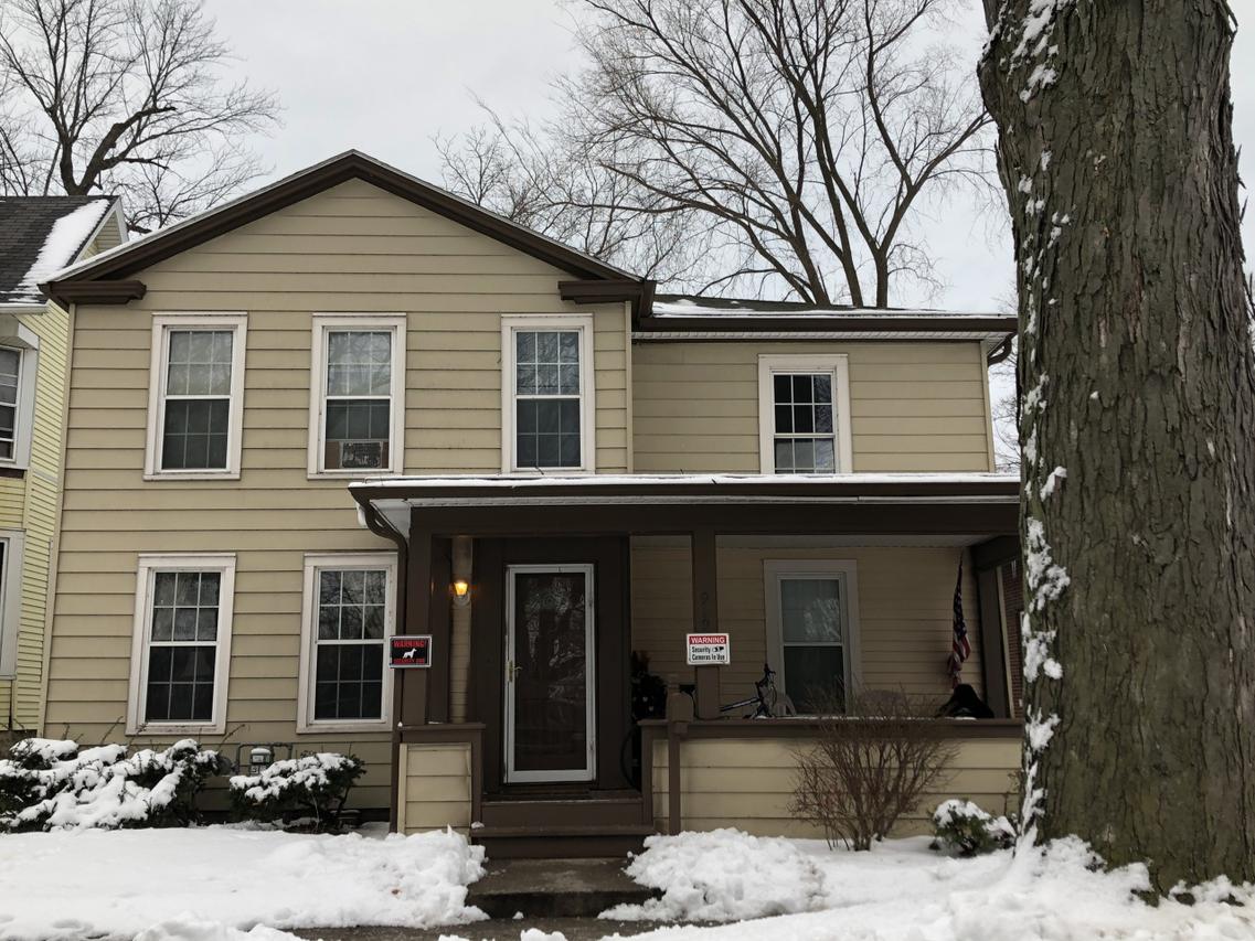 929 College Ave, Racine, WI 53403