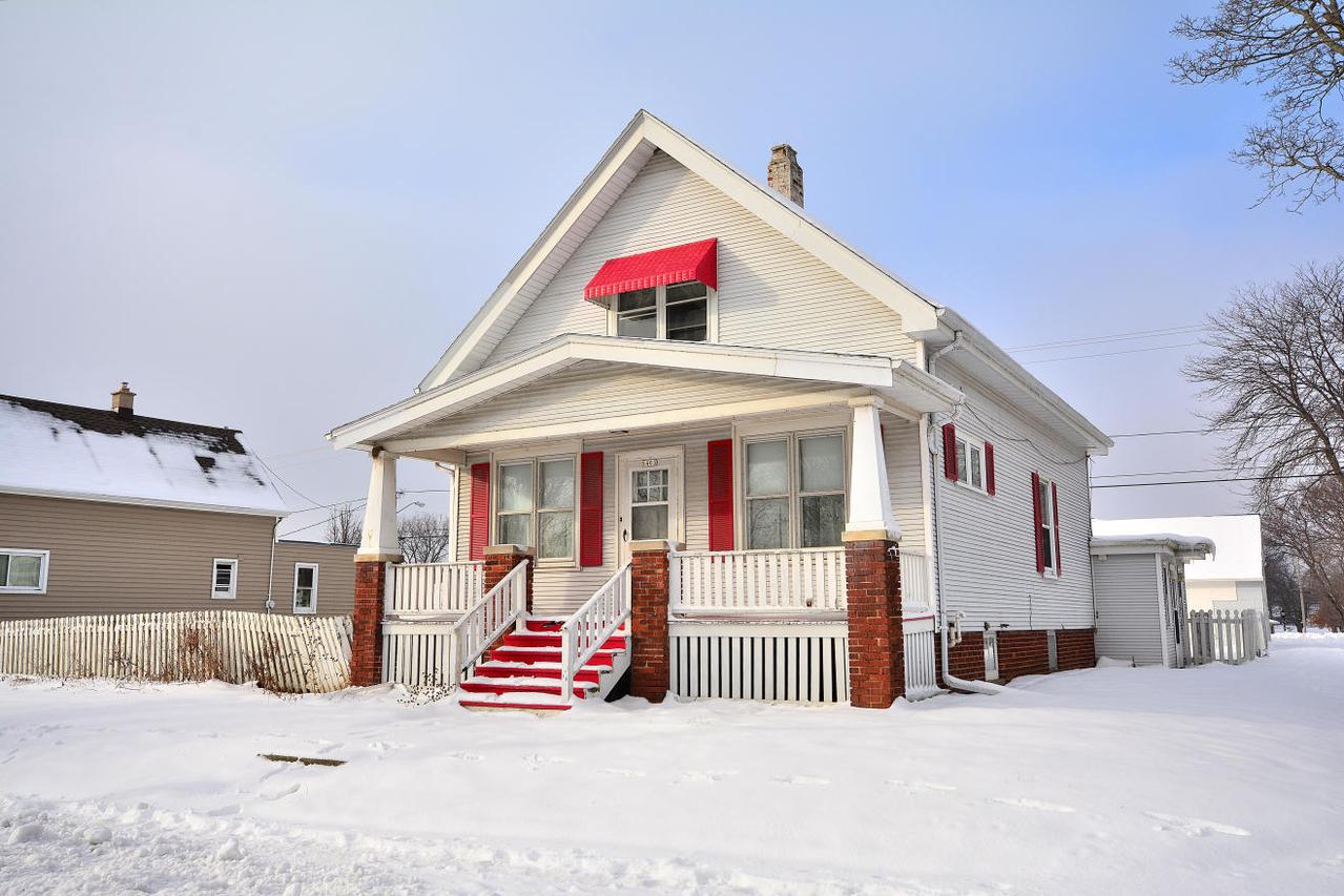 5403 S Lake Dr, Cudahy, WI 53110