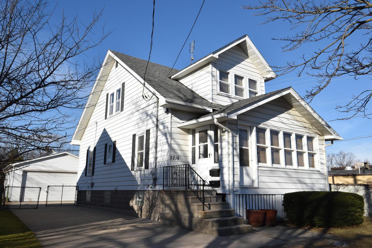 5218 32nd Ave., Kenosha, WI 53144