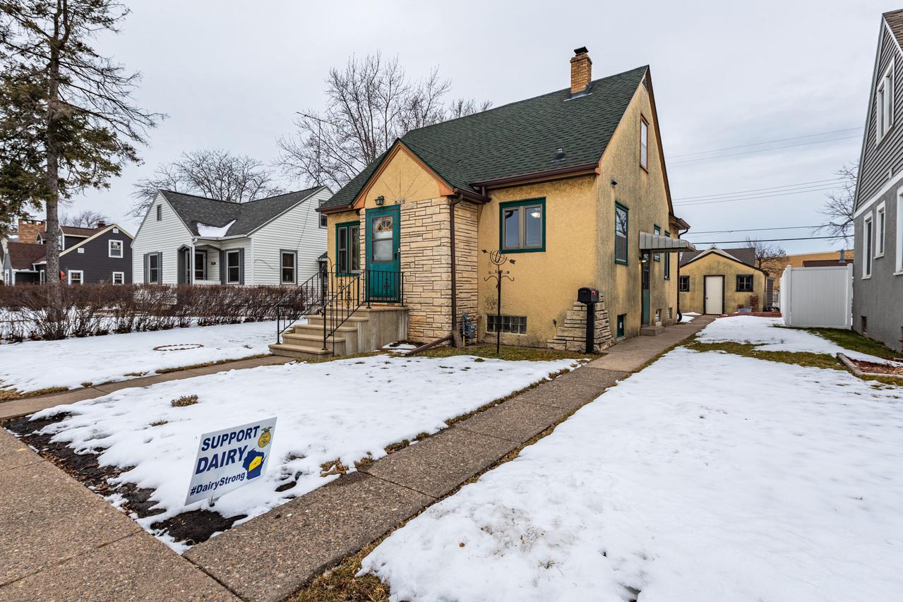 1921 Green Bay St, La Crosse, WI 54601