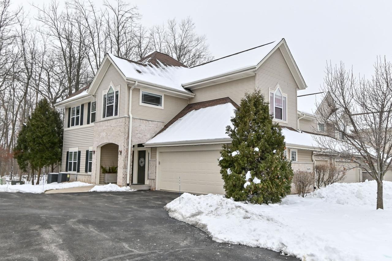 5495 W Cobblestone Way #B, Franklin, WI 53132