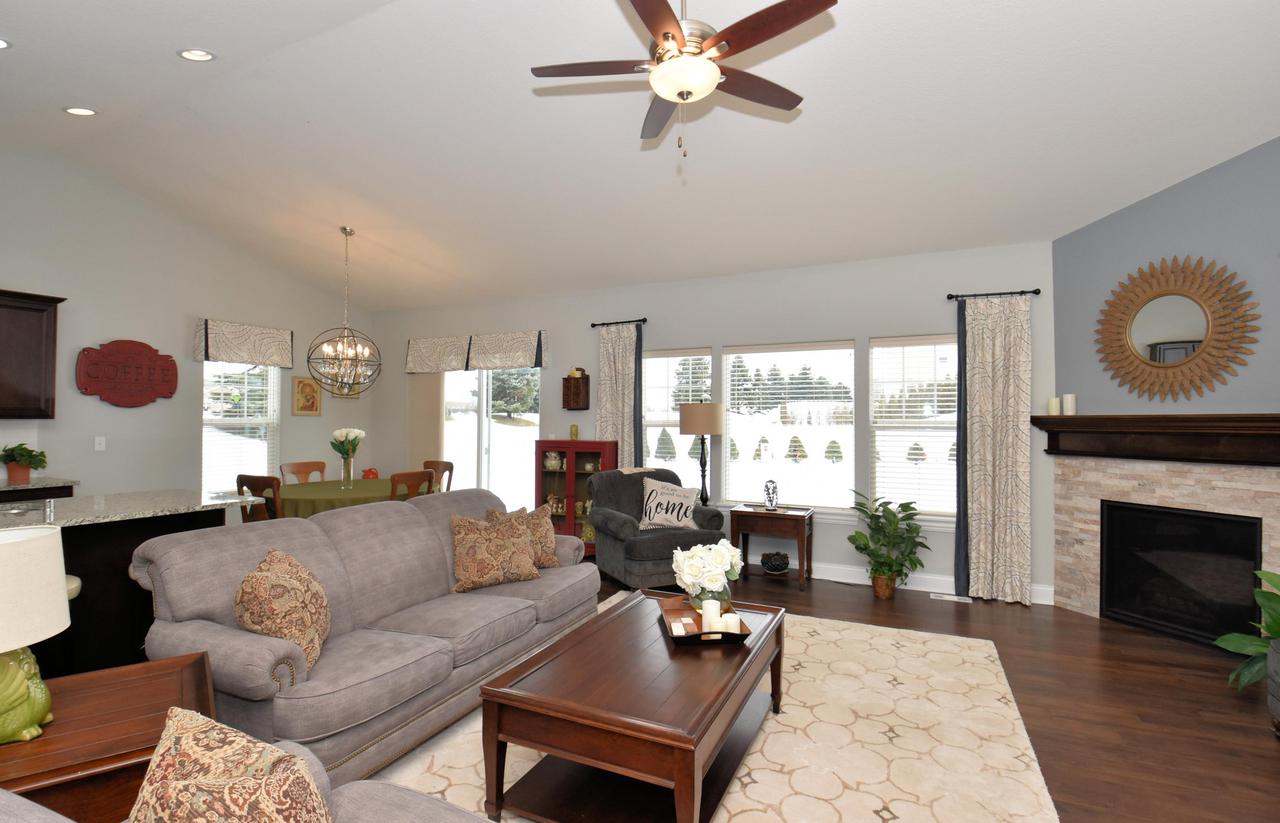 6313 Biscayne Ave, Mount Pleasant, WI 53406