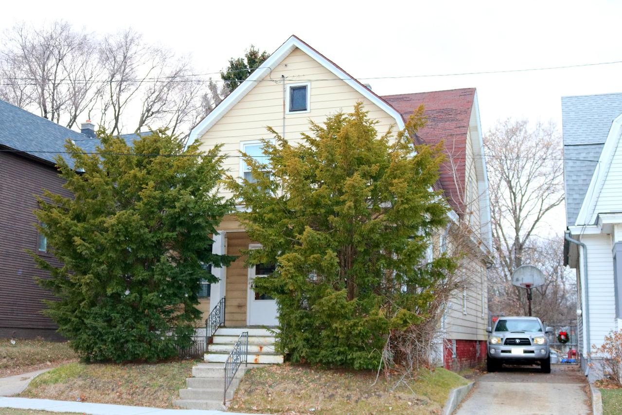 1432 Lasalle St., Racine, WI 53404