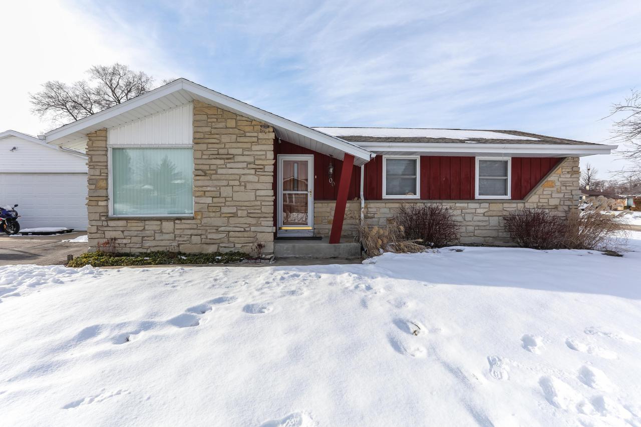1700 Skyline Dr., Racine, WI 53406