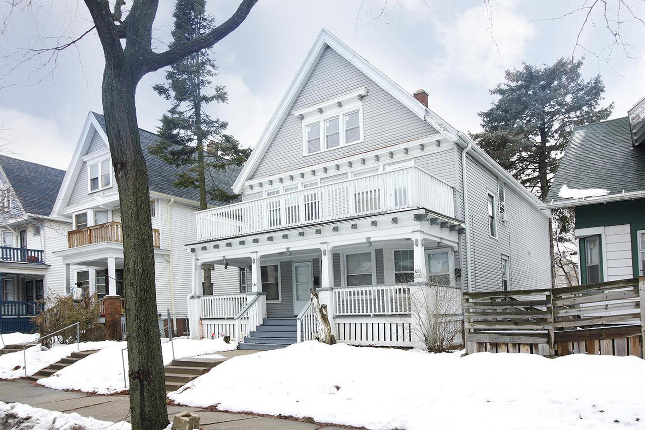 3209 N Palmer St., Milwaukee, WI 53212