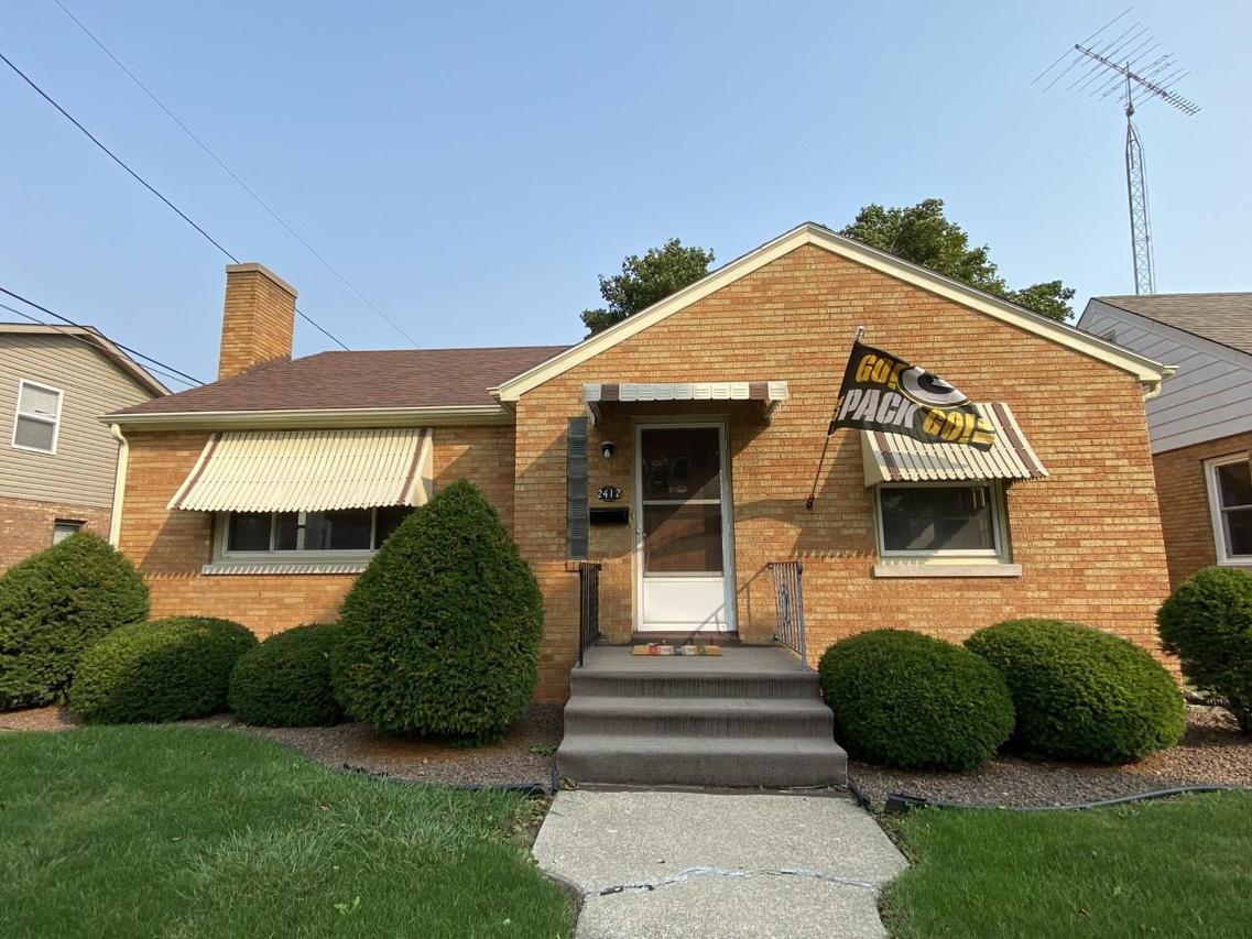 2412 76th St, Kenosha, WI 53143