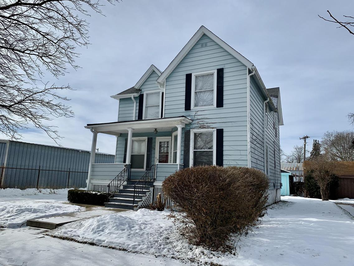 1712 Boyd Ave, Racine, WI 53405