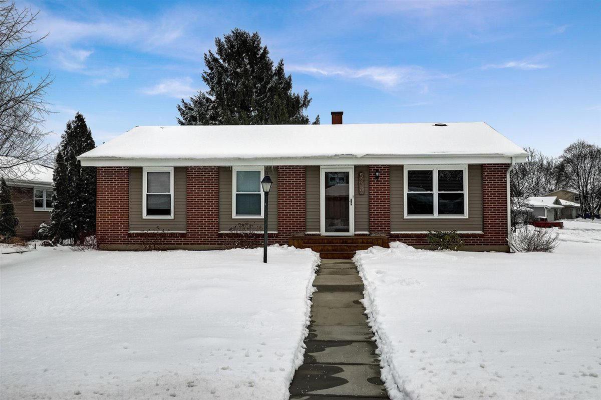 5025 Emstan Hills, Racine, WI 53406